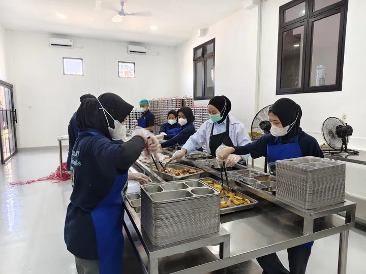 Manajemen shift dapur MBG